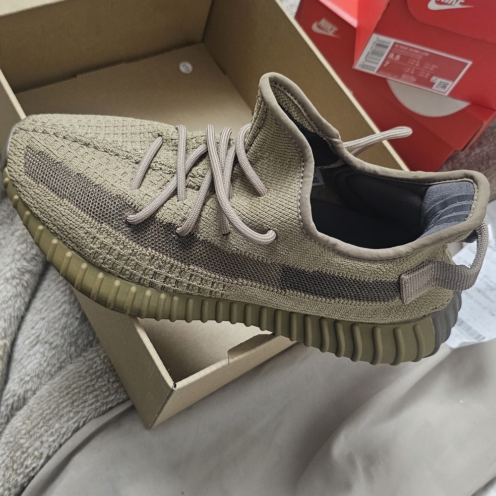 Men's Tan Yeezy Sneakers